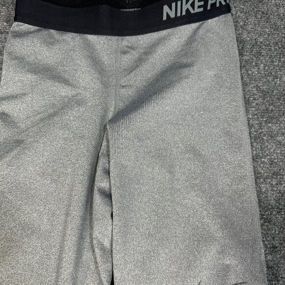 Nike Pro Pants Womens XS Gray  Stretch Compression Yoga Run Crop Dri Fit - Picture 7 of 8
